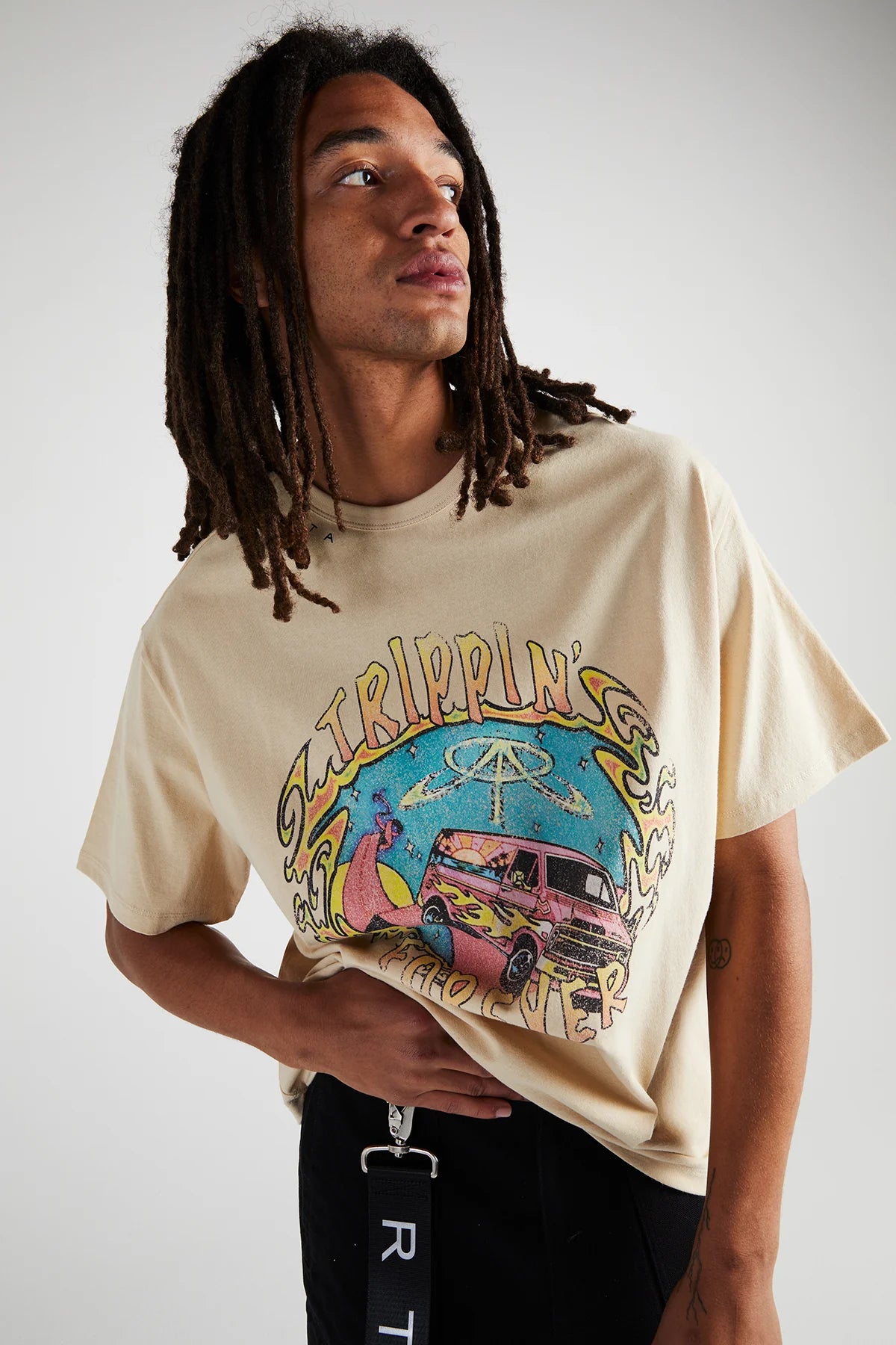 RtA Oversized Trippin Forever Tee